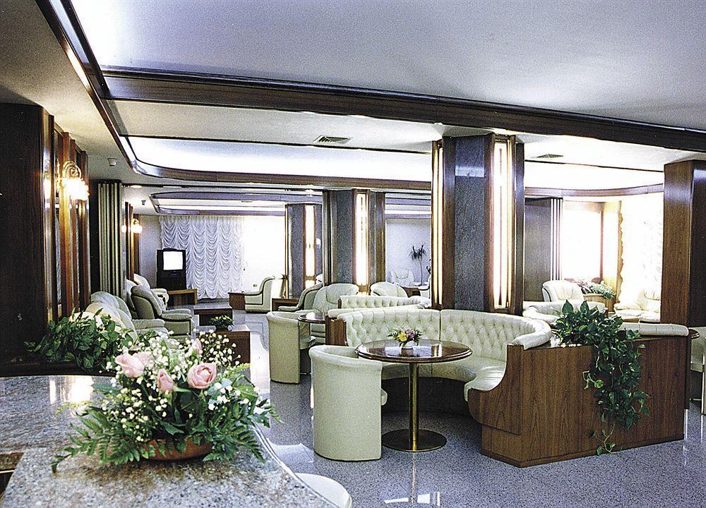 Grand Hotel delle Rocche Rocca di Mezzo Esterno foto
