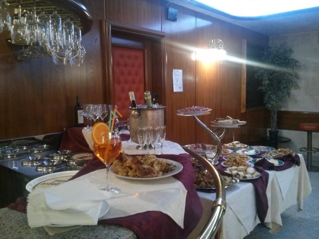 Grand Hotel delle Rocche Rocca di Mezzo Esterno foto